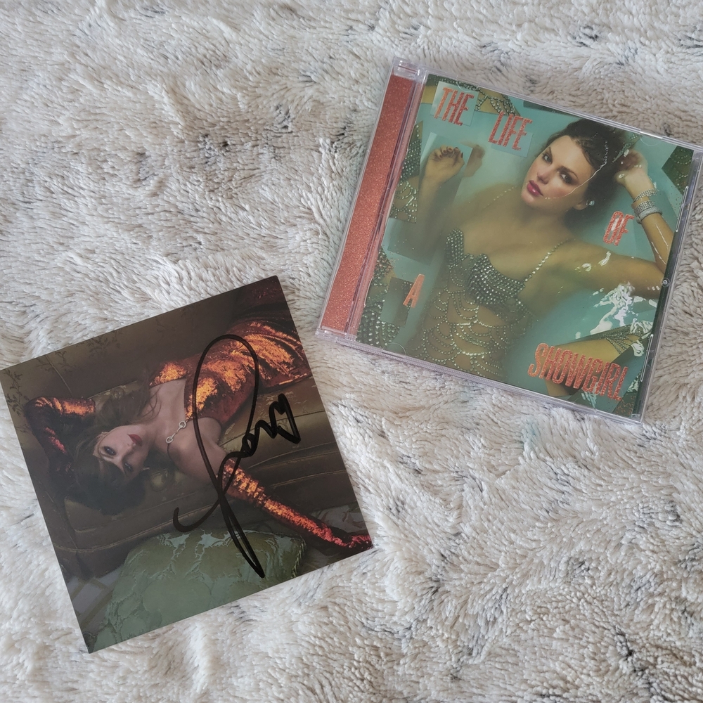 Taylor Swift The Life of a Showgirl CD & Hand Signed Photo 2 <3!